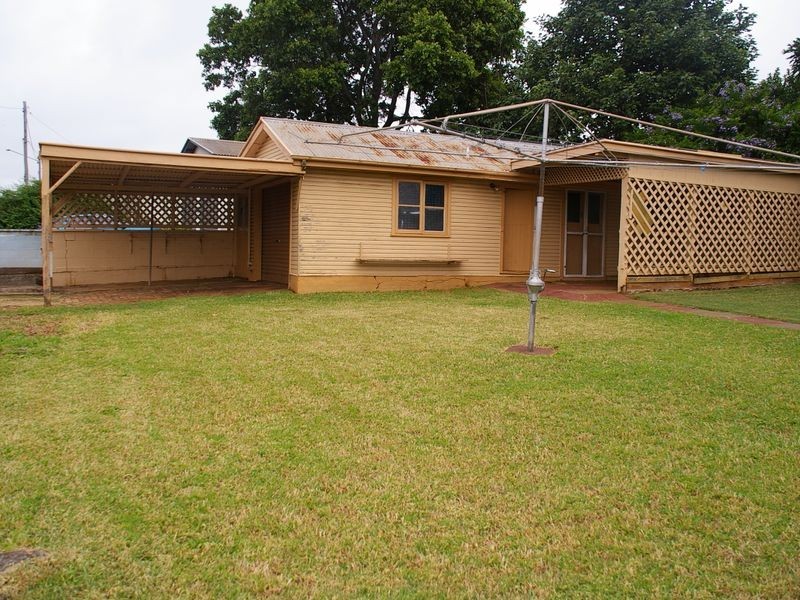 4 Norwood Street, Toowoomba City QLD 4350