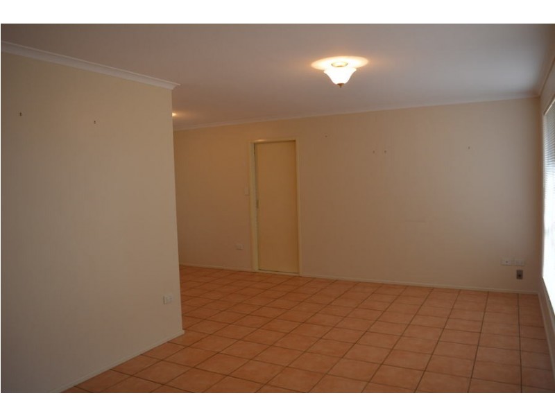 7 Connole Court, Kearneys Spring QLD 4350