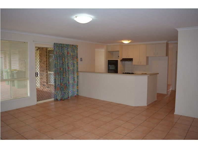 7 Connole Court, Kearneys Spring QLD 4350