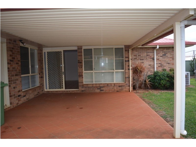 7 Connole Court, Kearneys Spring QLD 4350