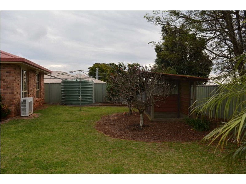 7 Connole Court, Kearneys Spring QLD 4350