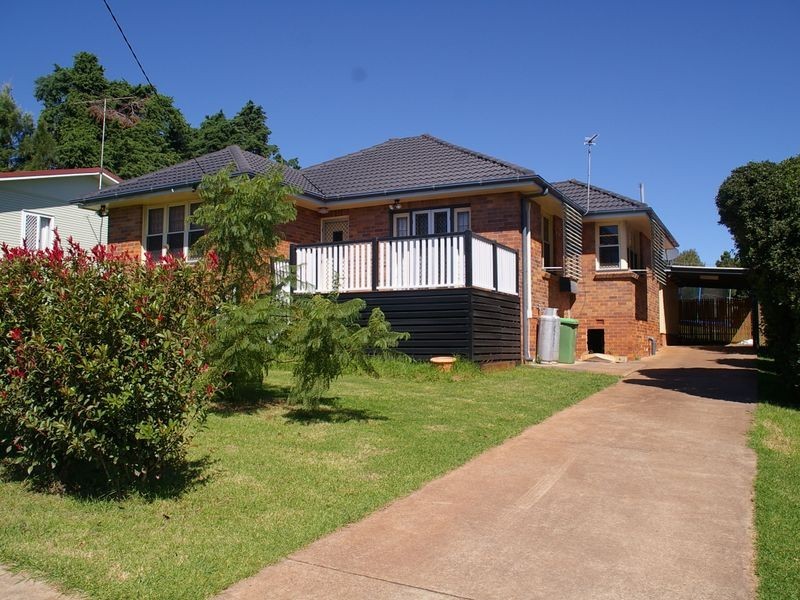 8 Gregory Street, North Toowoomba QLD 4350