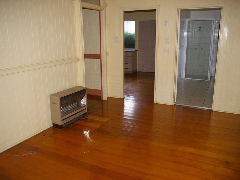 173 West Street, Newtown QLD 4350