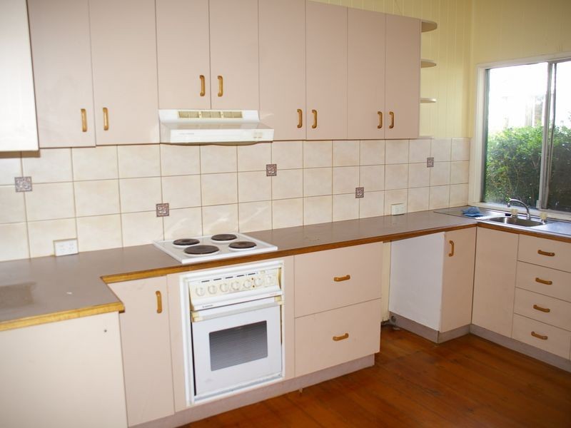 173 West Street, Newtown QLD 4350