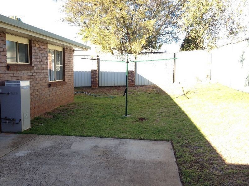 2/29 Lemway Avenue, Kearneys Spring QLD 4350