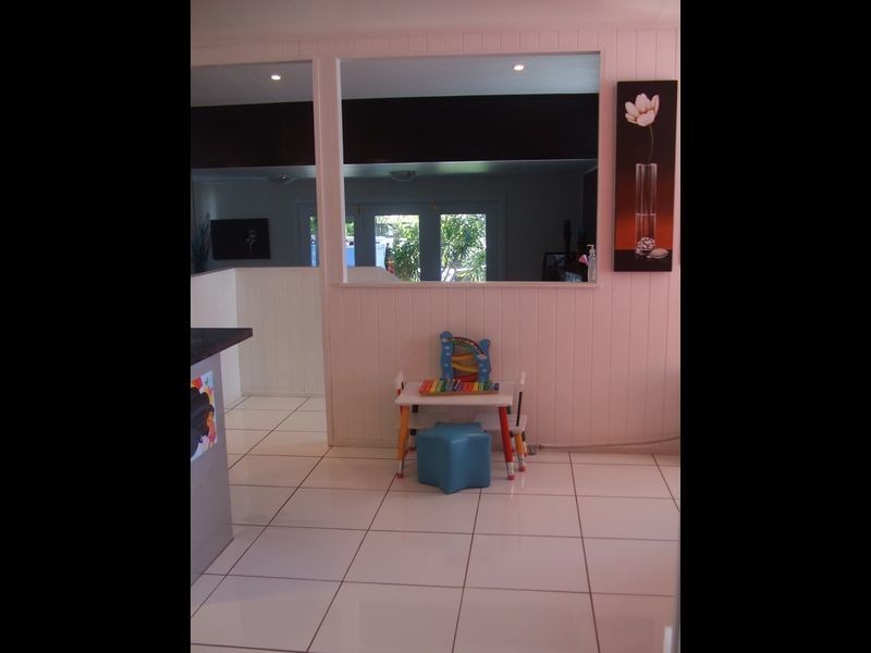 61 Mary Street, Mount Lofty QLD 4350