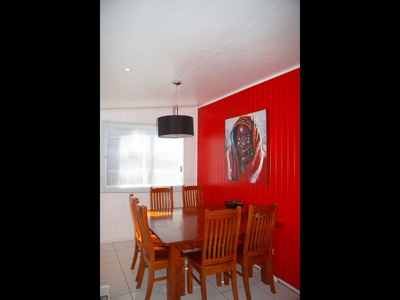 61 Mary Street, Mount Lofty QLD 4350