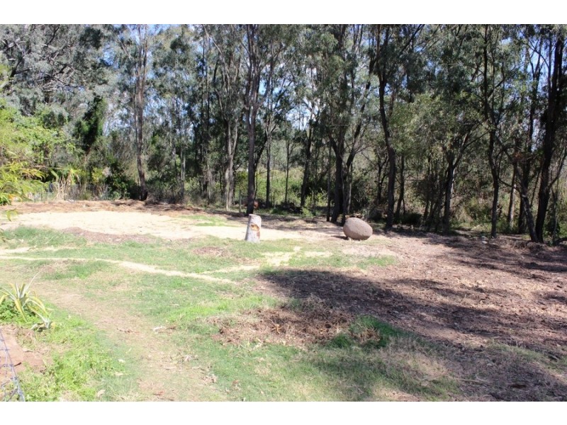 16 Air Force Road, Helidon QLD 4344