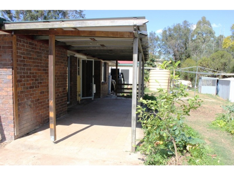 16 Air Force Road, Helidon QLD 4344