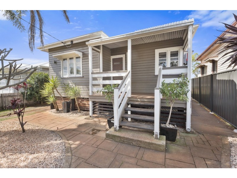 6 Cay Street, Newtown QLD 4350