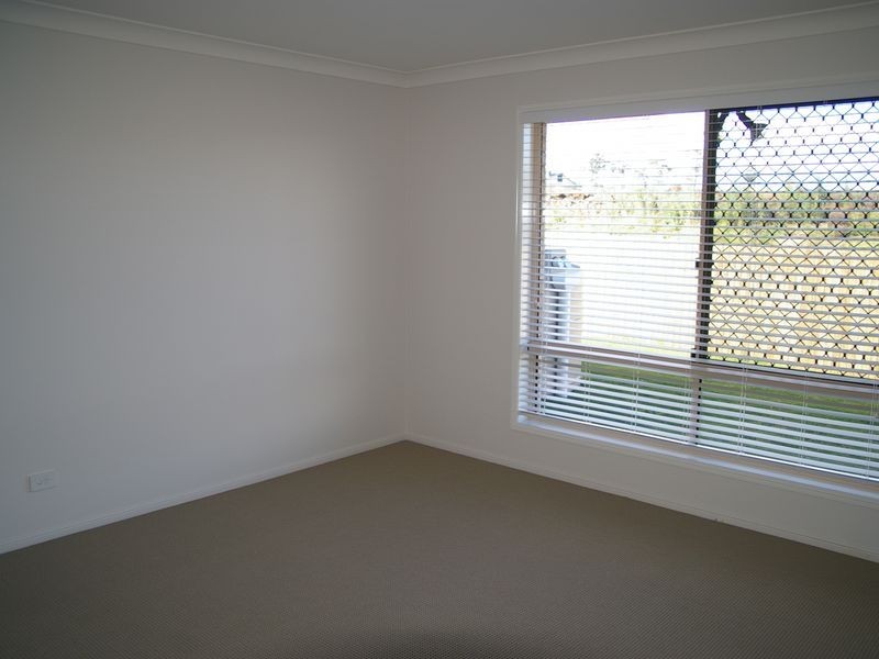 2 Paperbark Drive, Glenvale QLD 4350