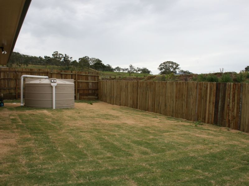 2 Paperbark Drive, Glenvale QLD 4350