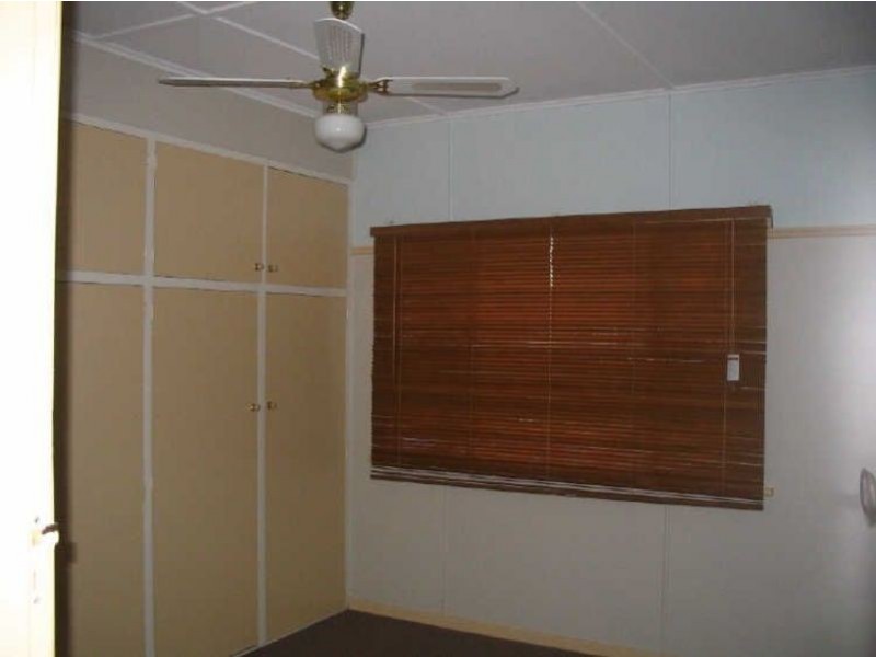 4 Rose Street, Wilsonton QLD 4350