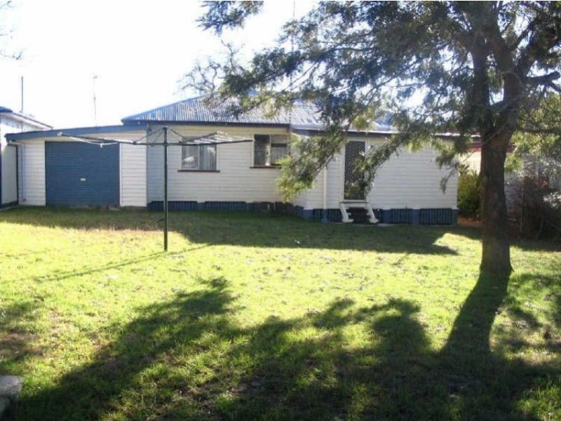 4 Rose Street, Wilsonton QLD 4350