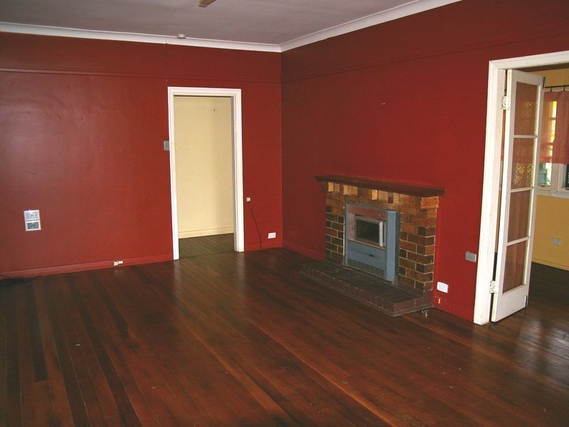 22 Clairmont Street, Newtown QLD 4350