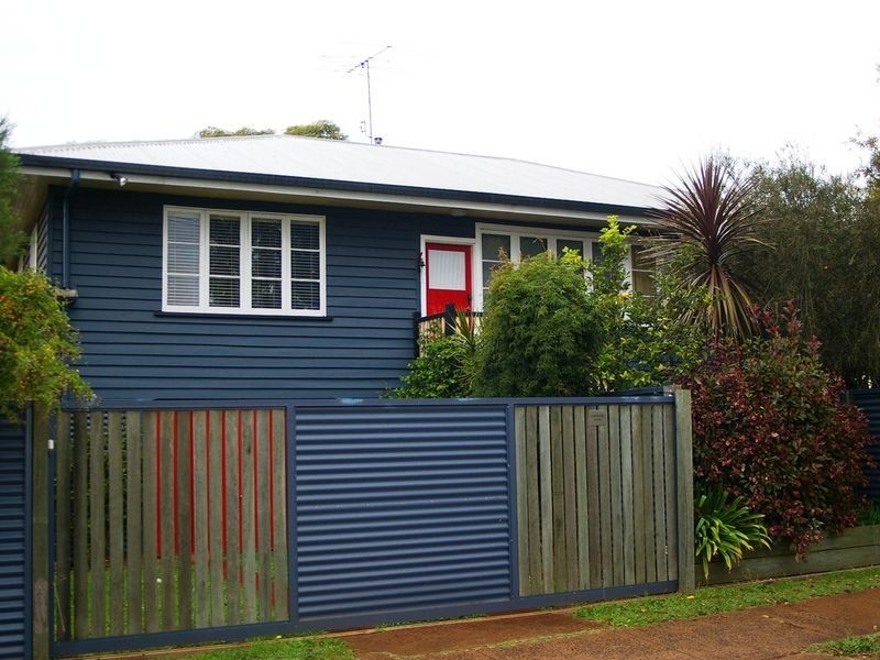 22 Clairmont Street, Newtown QLD 4350