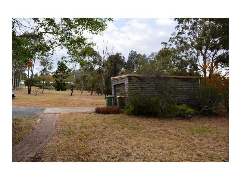 17 Panorama Drive, Glenvale QLD 4350