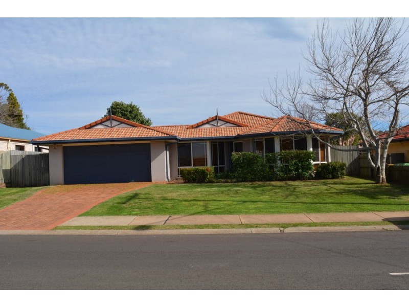 136 Spring Street, Middle Ridge QLD 4350