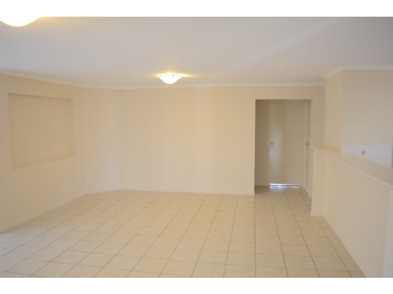 136 Spring Street, Middle Ridge QLD 4350