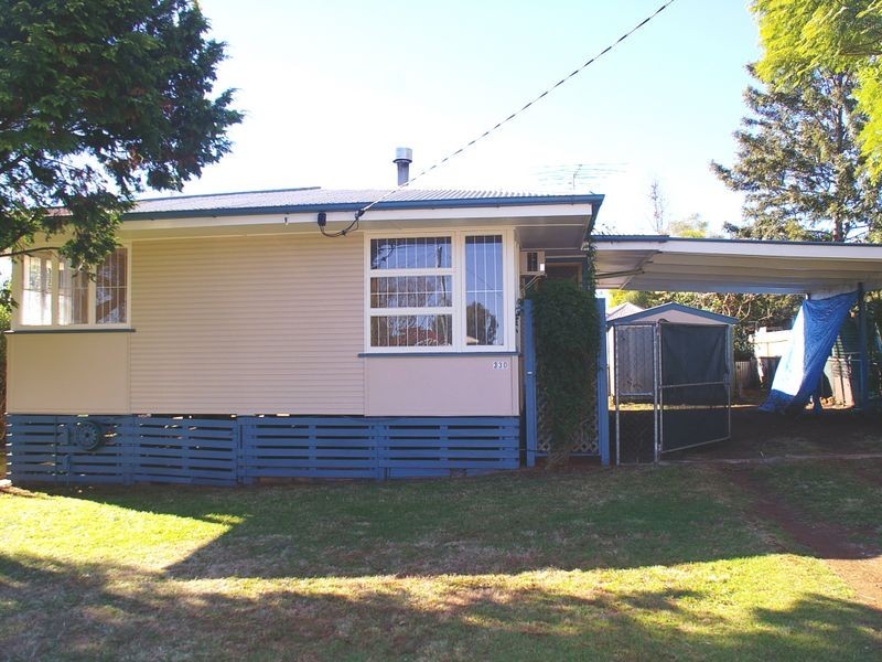 330 Tor Street, Newtown QLD 4350