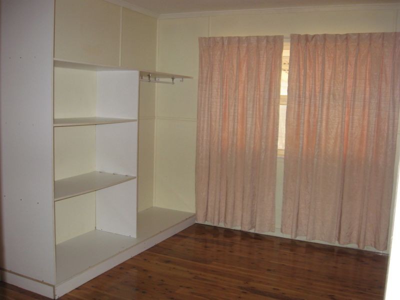 330 Tor Street, Newtown QLD 4350