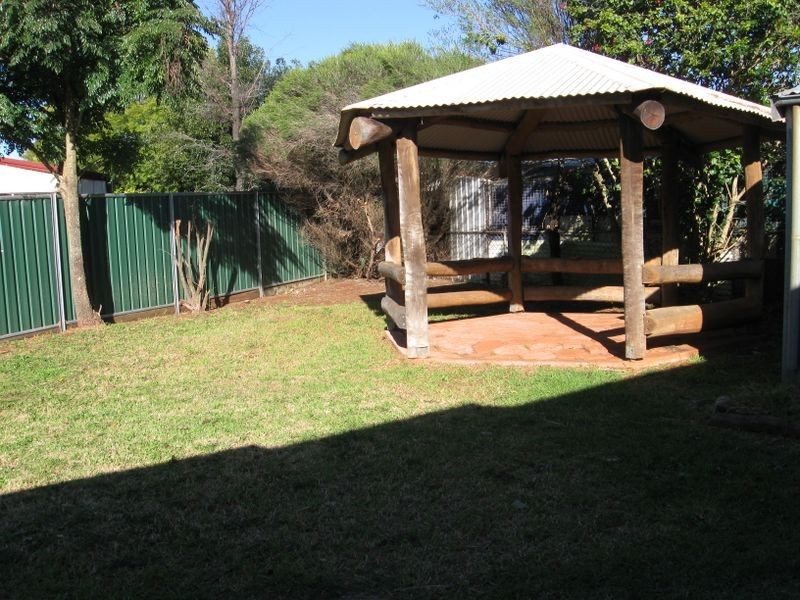 330 Tor Street, Newtown QLD 4350