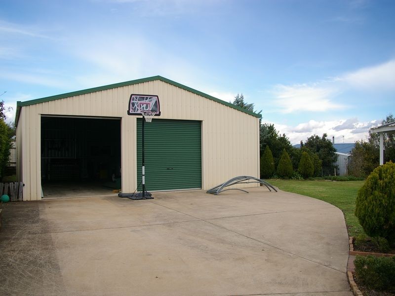 5 Chappell Court, Wyreema QLD 4352