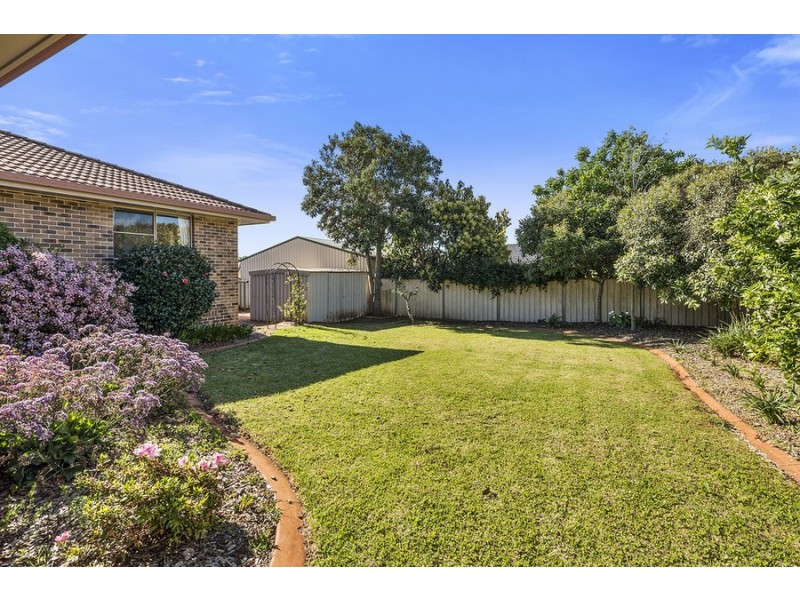 9 Jutsum Street, Middle Ridge QLD 4350