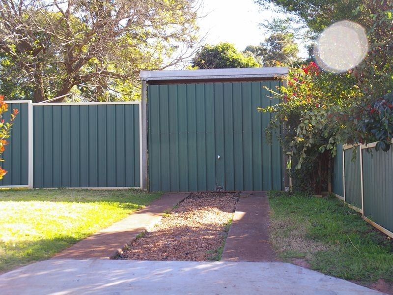 3b Doncaster Street, Newtown QLD 4350