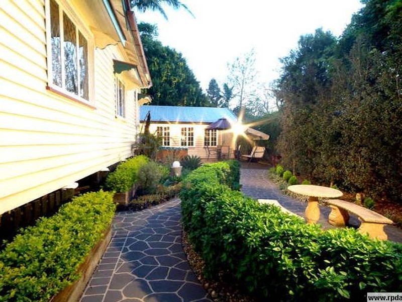 34 Arthur Street, East Toowoomba QLD 4350