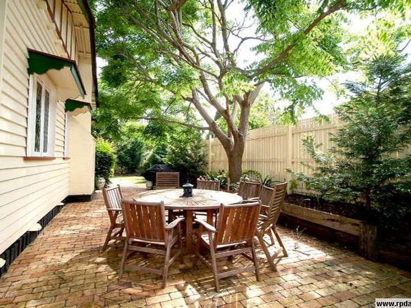 34 Arthur Street, East Toowoomba QLD 4350