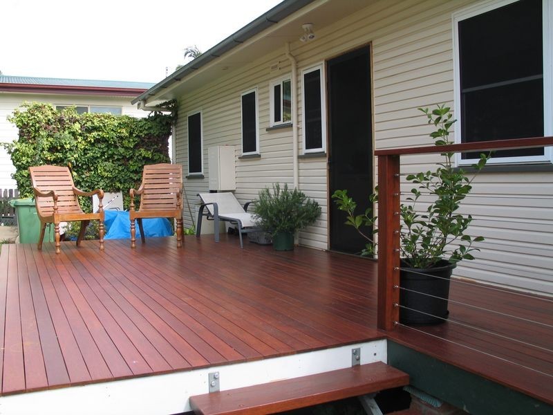 16 Teesdale Avenue, Newtown QLD 4350