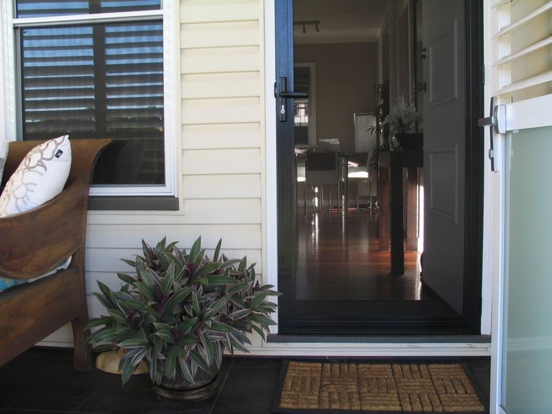 16 Teesdale Avenue, Newtown QLD 4350