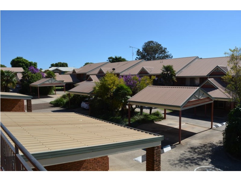 1/369 Margaret Street, Newtown QLD 4350