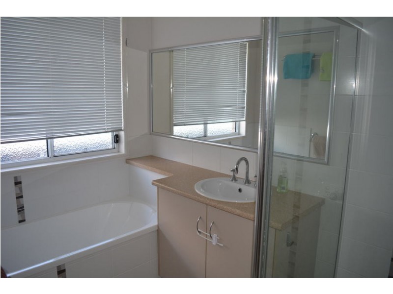 7 Bulloo Street, Glenvale QLD 4350