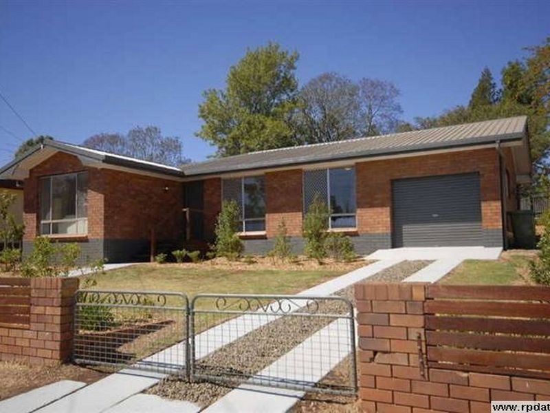 18 Chopin Street, Wilsonton QLD 4350