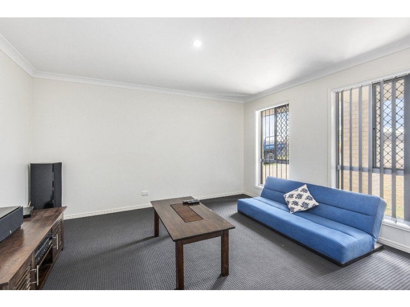 25 Goshawk Drive, Kleinton QLD 4352