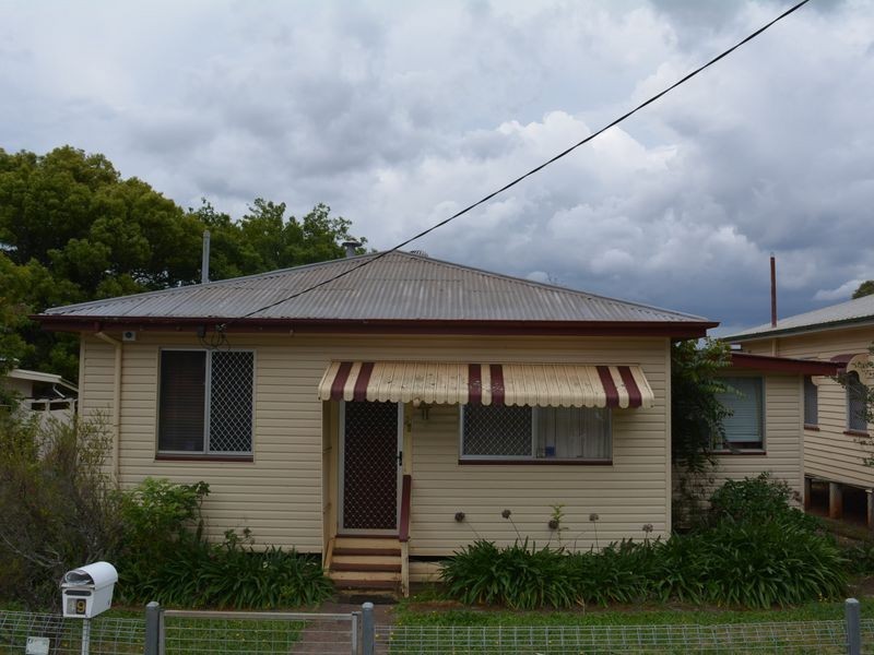 49 O’Quinn Street, Harristown QLD 4350