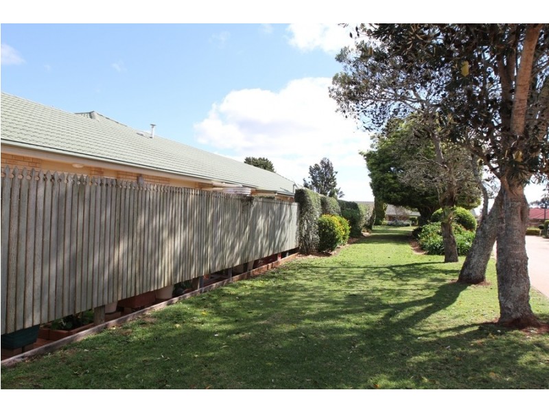 46/14-16 Glenfield Court, Middle Ridge QLD 4350