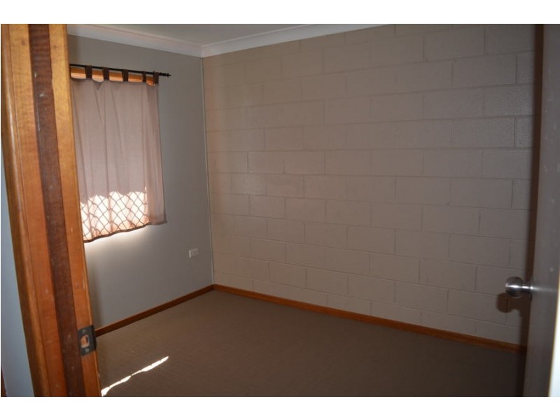 3/9 Whitefriars Street, Rockville QLD 4350