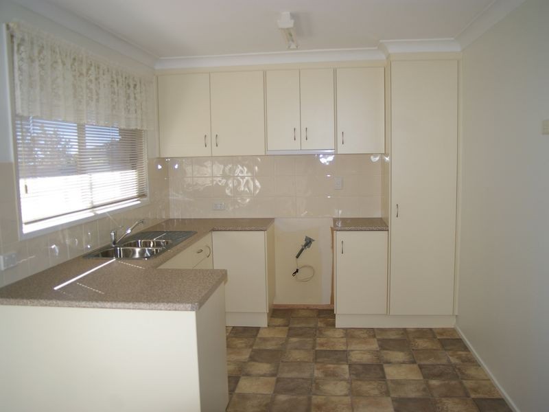 23 Arabian Street, Harristown QLD 4350