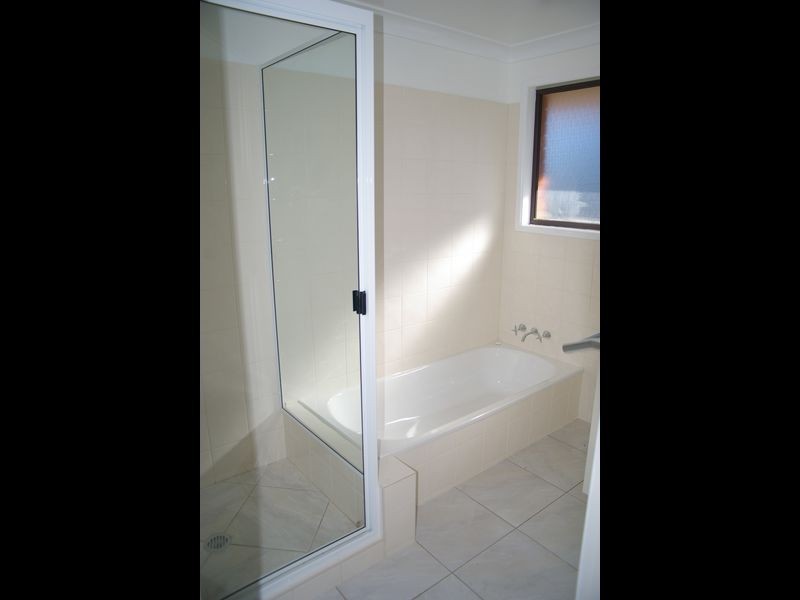 23 Arabian Street, Harristown QLD 4350