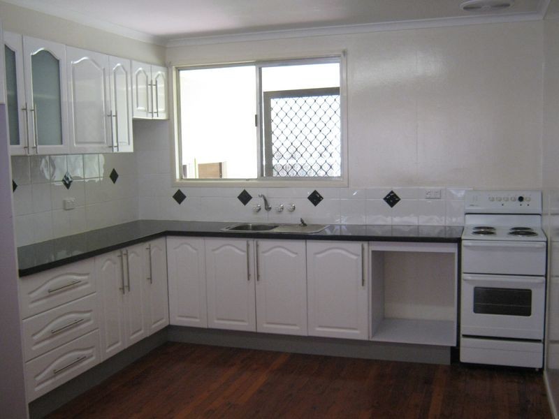 6 Priest Street, Rockville QLD 4350