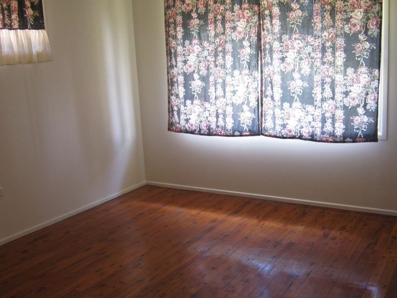 6 Priest Street, Rockville QLD 4350