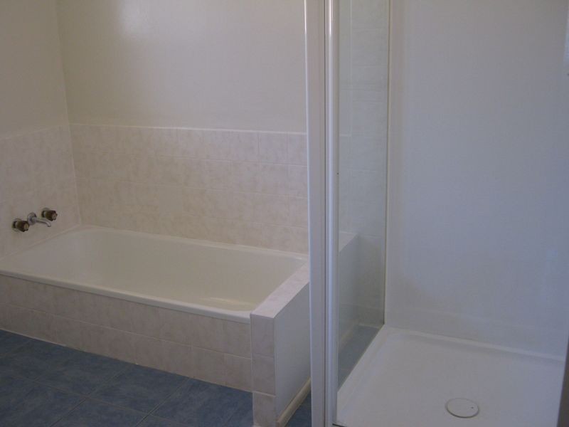 6 Priest Street, Rockville QLD 4350