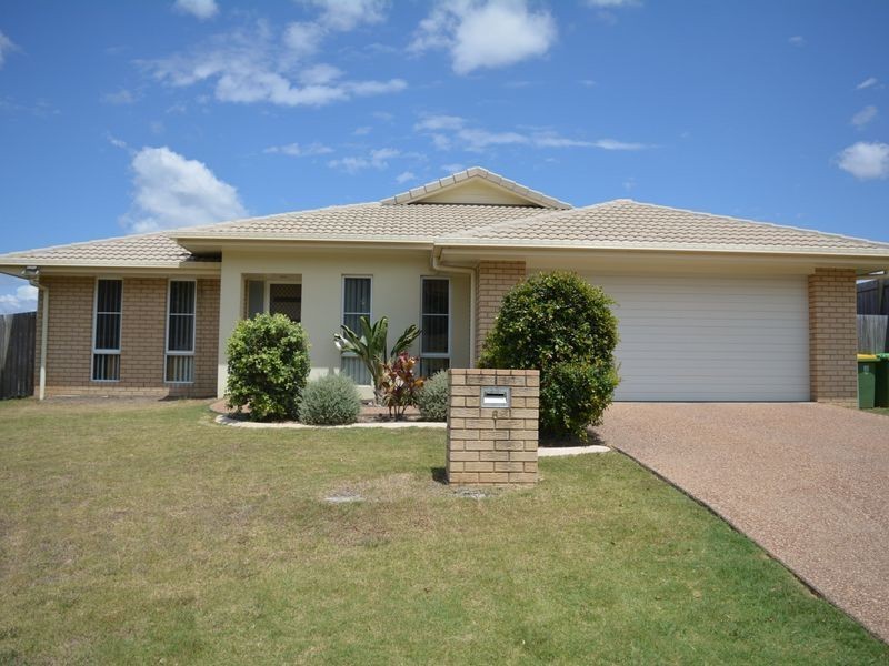 6 Alpine Court, Cranley QLD 4350