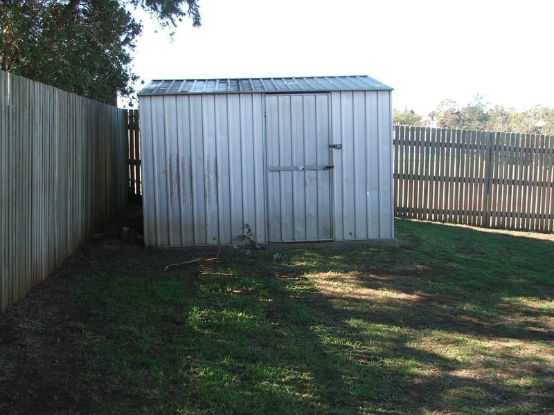 8 Moore Crescent, Wilsonton QLD 4350