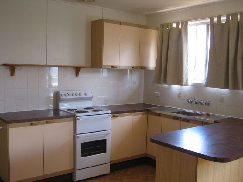 1 Tomkinson Street, Wilsonton QLD 4350