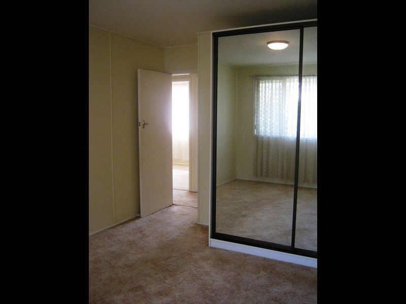 1 Tomkinson Street, Wilsonton QLD 4350