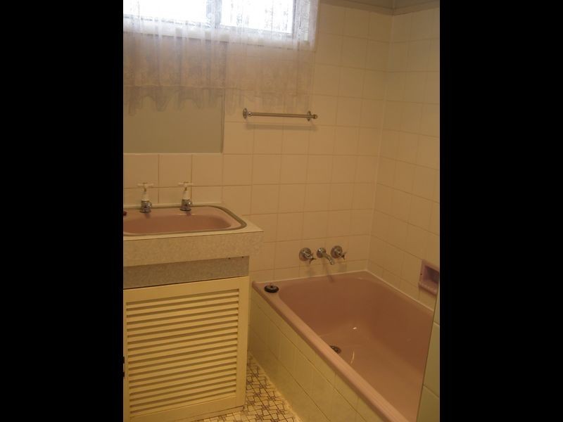 1 Tomkinson Street, Wilsonton QLD 4350